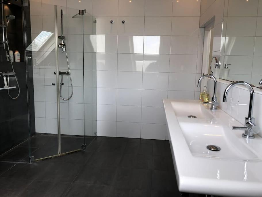 Luxe Woonboerderij In De Natuur. Nieuwkoop Dış mekan fotoğraf